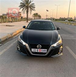 نيسان ألتيما